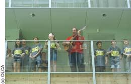 Les enfants chantent en alsacien à la Région Alsace